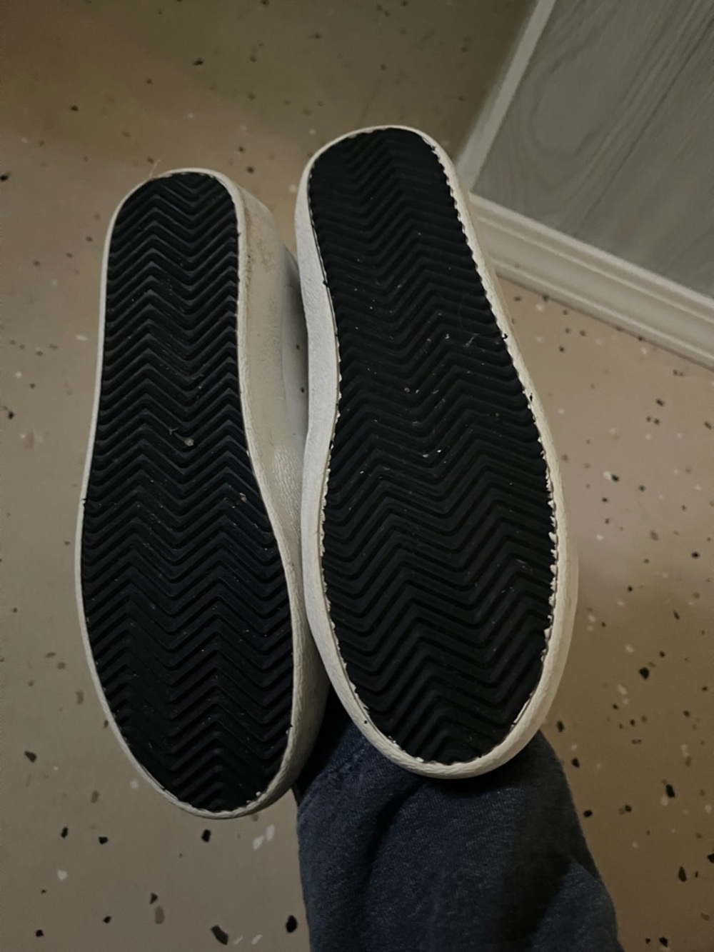 Golden Goose - Picture 3 of 4